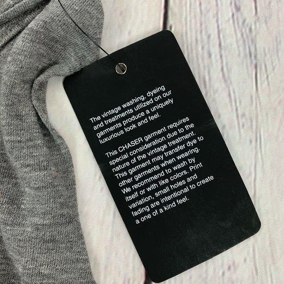 Chaser NWT Gray USA Shirttail Tank Medium - Picture 10 of 12